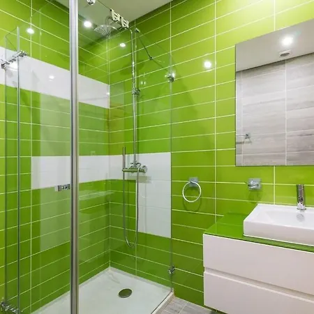 Fantastic Townhouse With Pool And Sea Views Albufeira