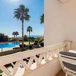 Tatil Evi Fantastic Townhouse With Pool And Sea Views