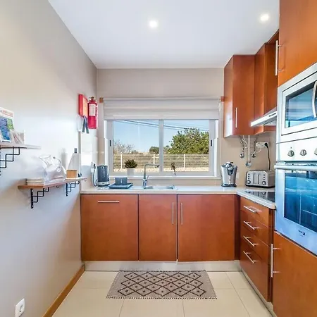 Casa de Férias Fantastic Townhouse With Pool And Sea Views