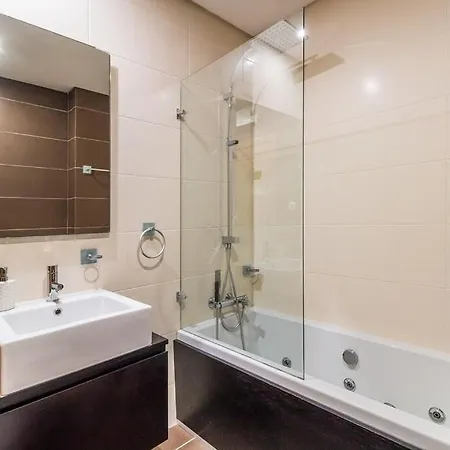 Hébergement de vacances Fantastic Townhouse With Pool And Sea Views Albufeira