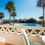 Fantastic Townhouse With Pool And Sea Views Σπίτι διακοπών *