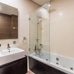 Будинок відпочинку Fantastic Townhouse With Pool And Sea Views Албуфейра